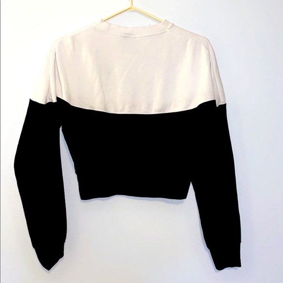 Nike Crop Sweater - Picture 2 of 3